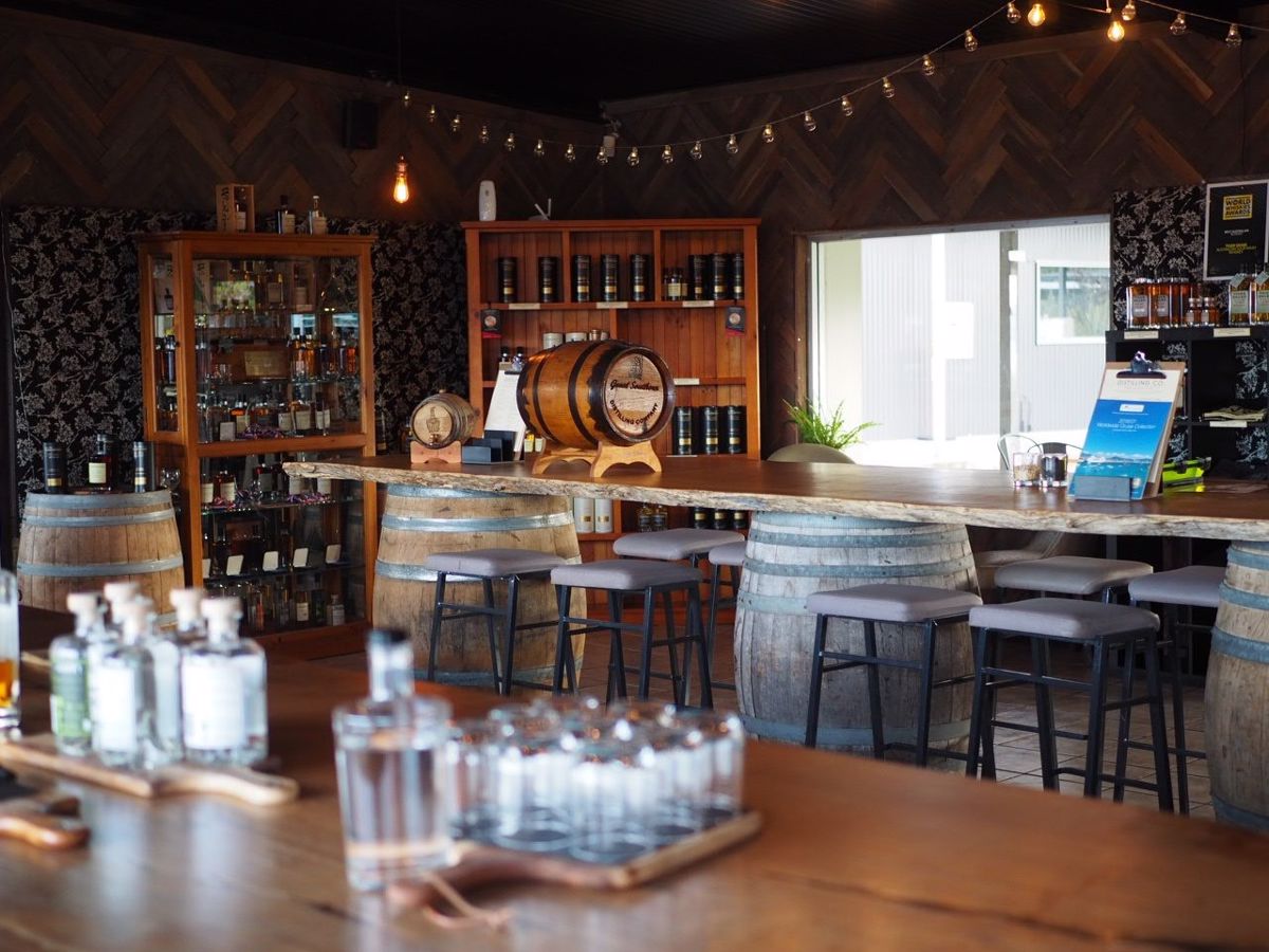 Limeburners & Giniversity Albany